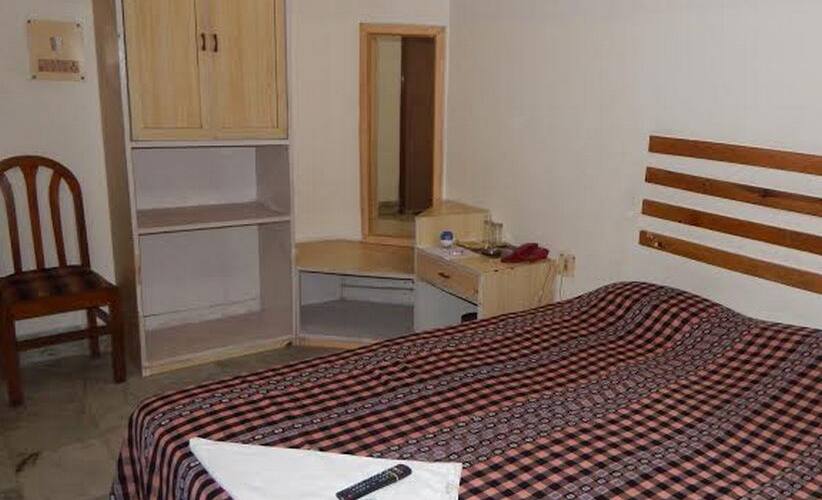 uttam Guest House, Guwahati 5